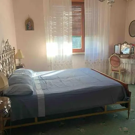 Deluxe Con Giardino E Terrazzo, 3 Camere, Parcheggio Privato 公寓 *